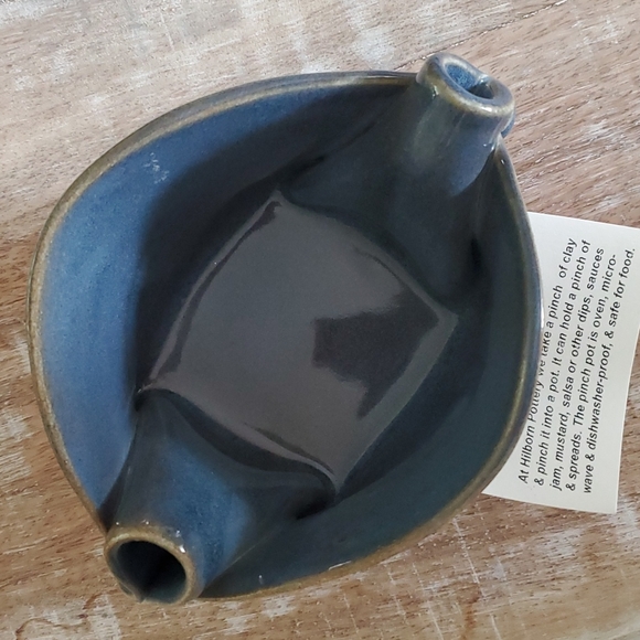 Hilborn Pottery Pinch Pot - Picture 6 of 9